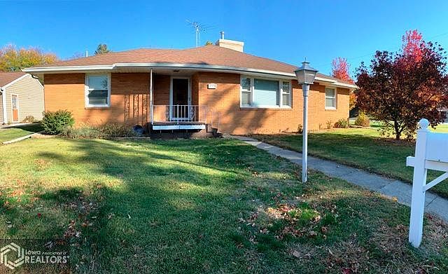 1st image of 602 Forest Dr