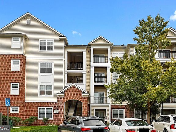 5th image of 12929 Centre Park Cir APT 113