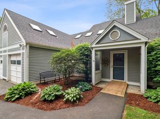 22 Centre Village Dr #22, Madison, CT 06443