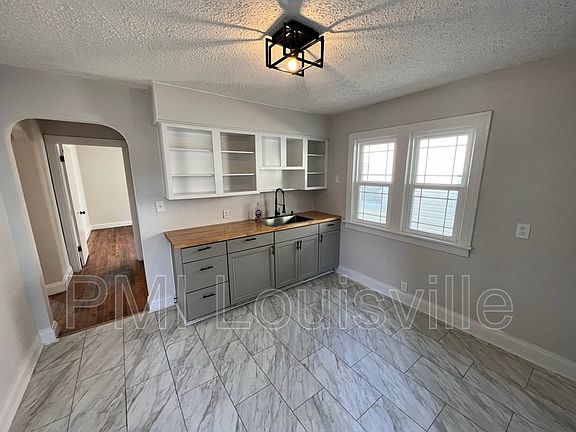 2nd image of 407 N 42nd St