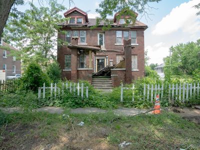 2302 W Grand St, Detroit, MI, 48238
