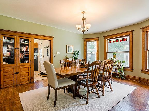 5th image of 618 Vattier St