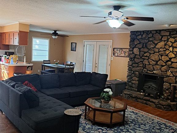 2nd image of 25 Arcadia Cir