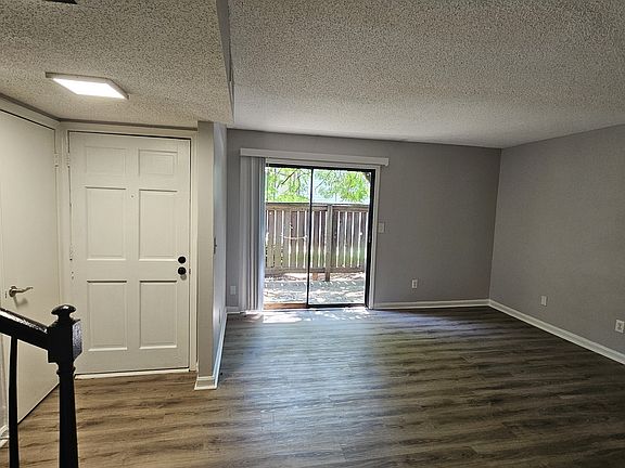 3rd image of 1403 Stone Mill Trce
