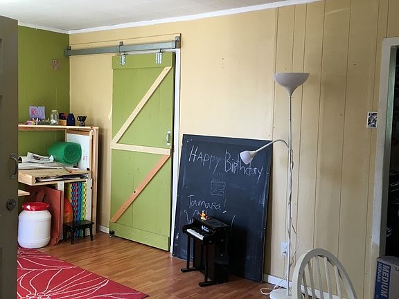 3rd image of 305 Lewis St