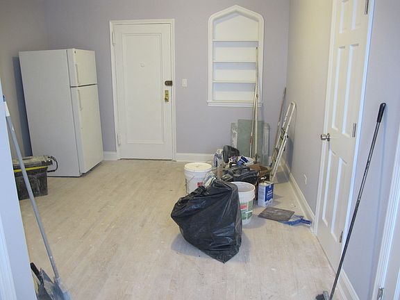 2nd image of 4109 41st St APT 4H