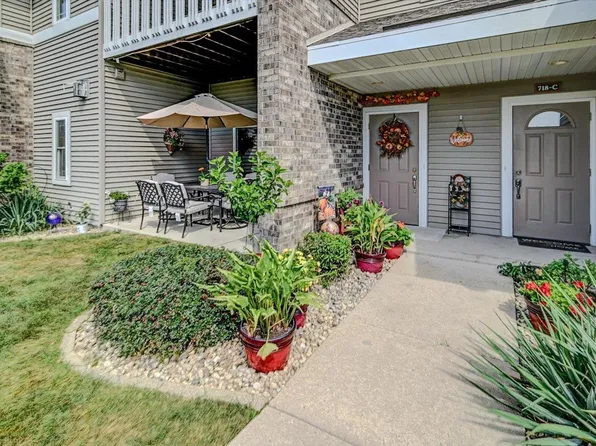718 Herndon Dr APT A, Madison, WI 53718