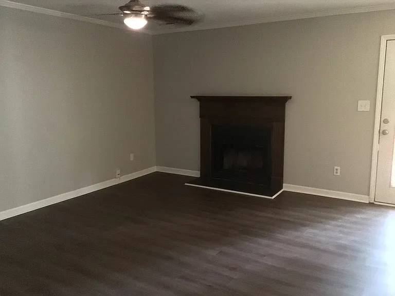 7405 Ashbury Ct — Photo 5