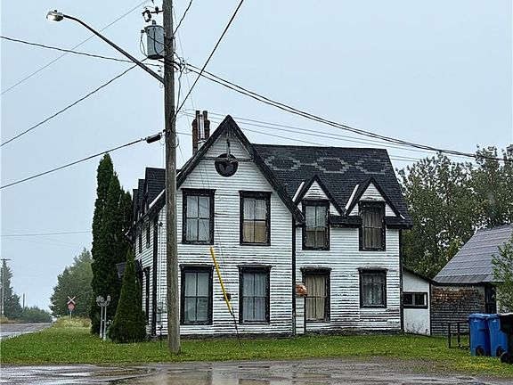 3rd image of 44 Dr Ellis Ln