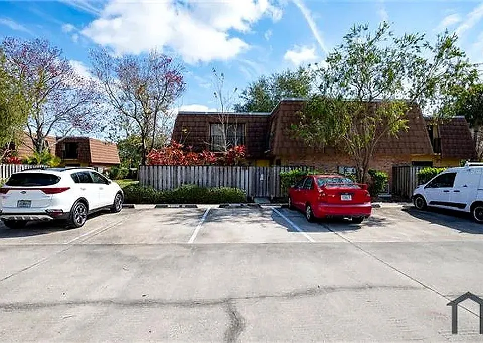 5385 Elm Ct #312