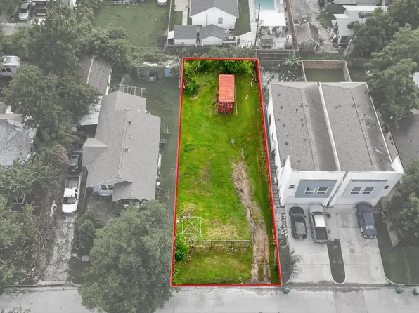 3805 Billingsley St, Houston, TX 77009
