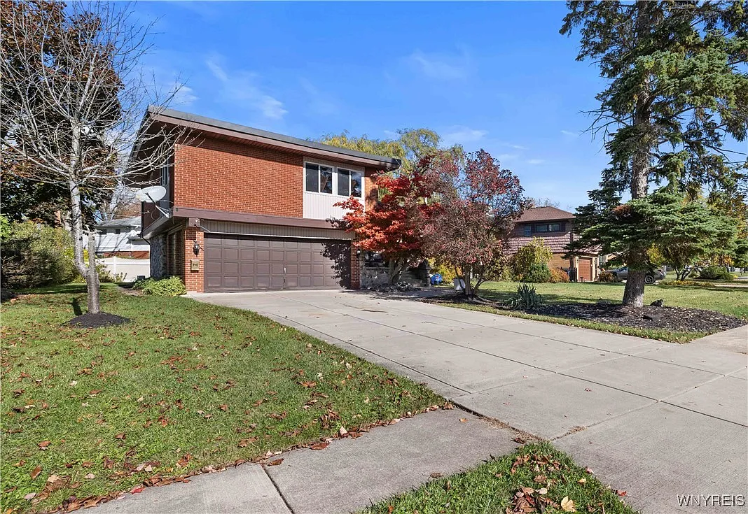 71 Brookedge Dr photo 1