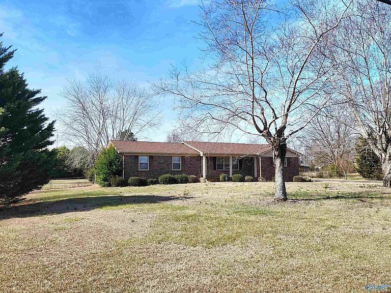 6107 Trailwood Dr — Photo 2