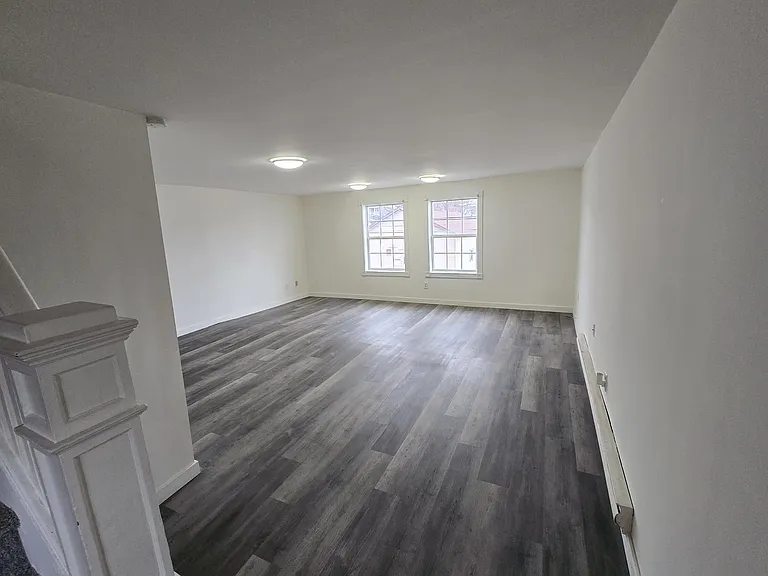 1136 Luzerne St #1136 — Photo 17