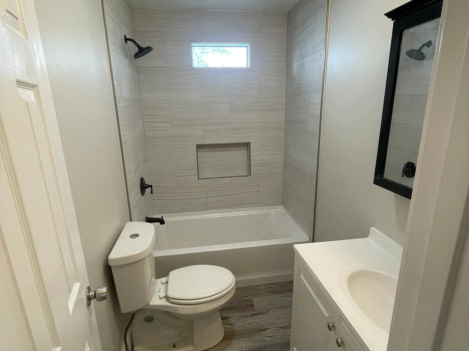 2728 Amigo Ave — Photo 4