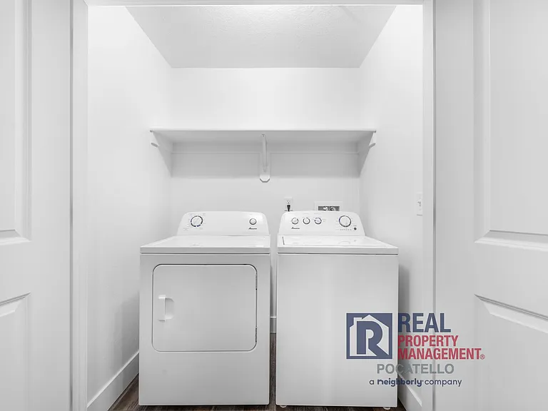 110 W Siphon Rd #10-BLD — Photo 9