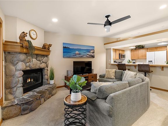3rd image of 929 Northwood Blvd #110