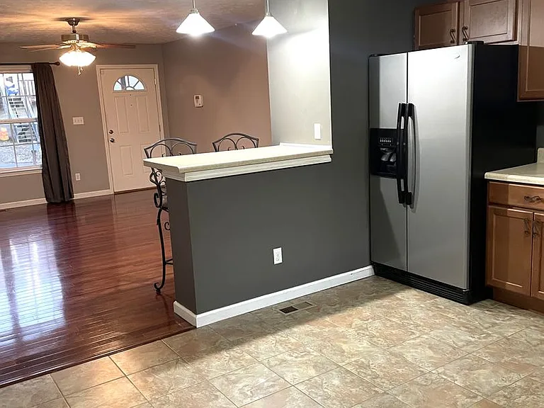 2138 Bernhurst Dr — Photo 4
