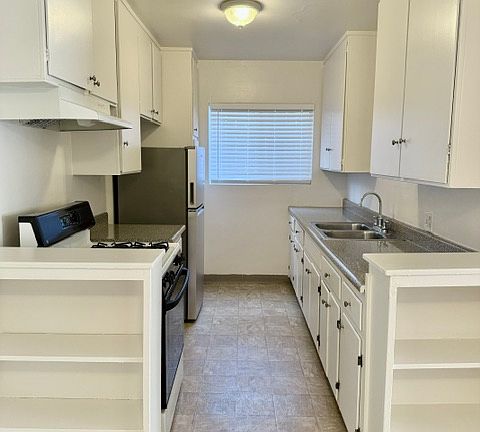 2nd image of 318 N Avenue 57 APT 2