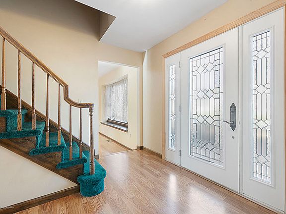 4th image of 204 Jumping Brook Dr