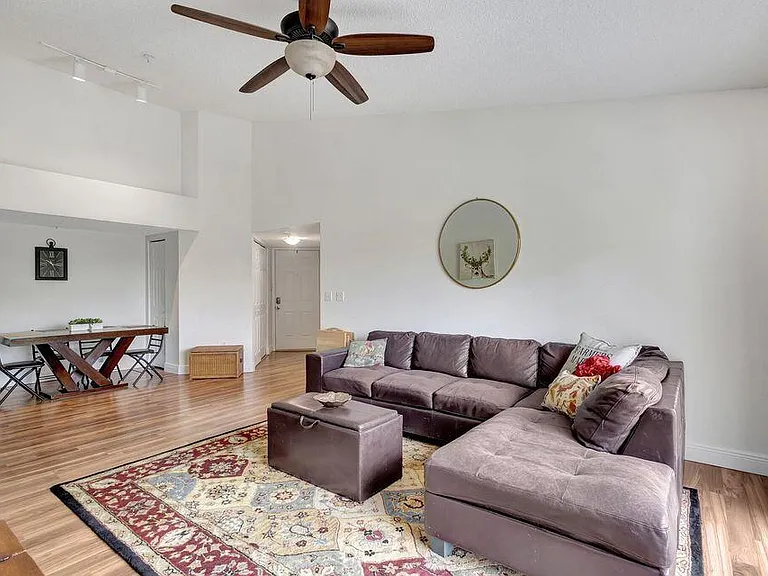 1400 Crestwood Ct S #1407 — Photo 5
