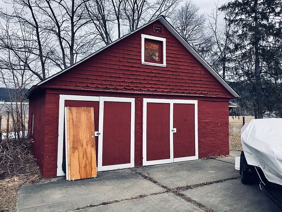 2nd image of 182 McCauley Ave