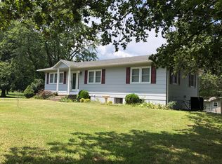 103 W Crestview St, Stockton, MO 65785
