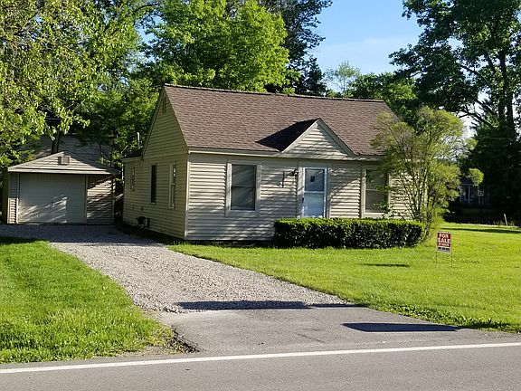 2nd image of 33679 Colfax Dr