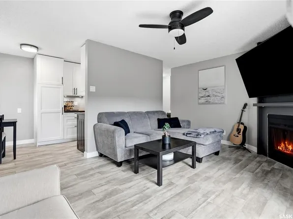 UNIT 307-833 Wollaston CRESCENT, Saskatoon, SK S7J 4G1