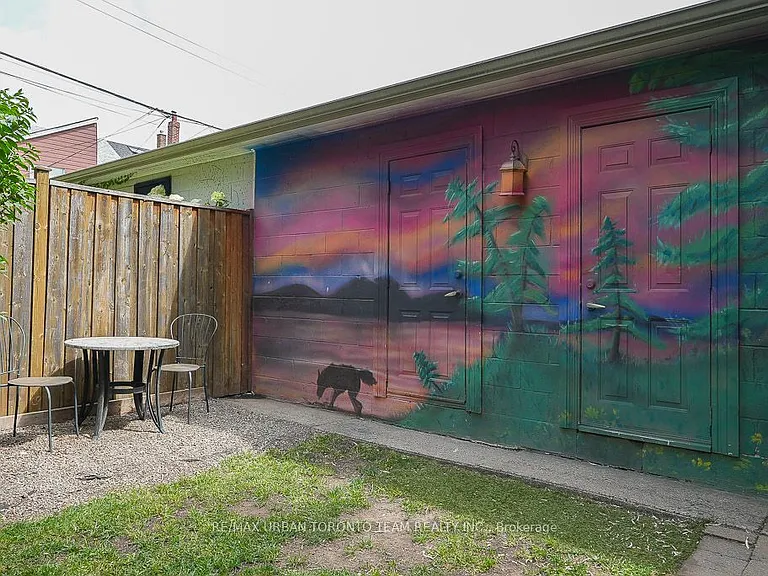 21A Grove Ave — Photo 37