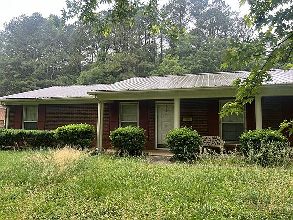 2nd image of 175 Campbell Crescent Cir