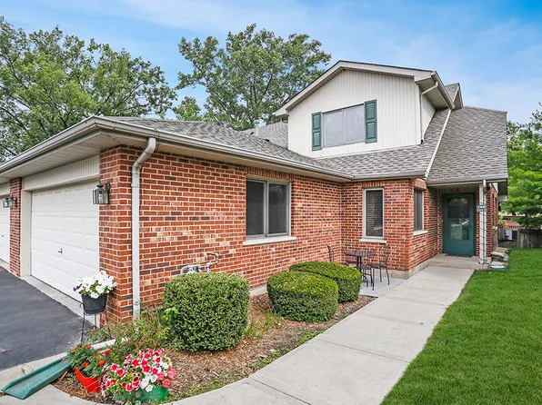 11010 Eagle Dr #B, Palos Hills, IL 60465