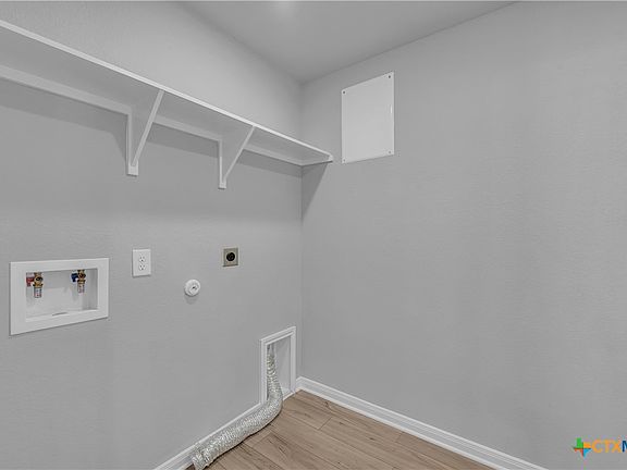 5th image of 4637 Allison Dr