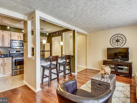 2nd image of 3503 Wedgewood Ct APT C