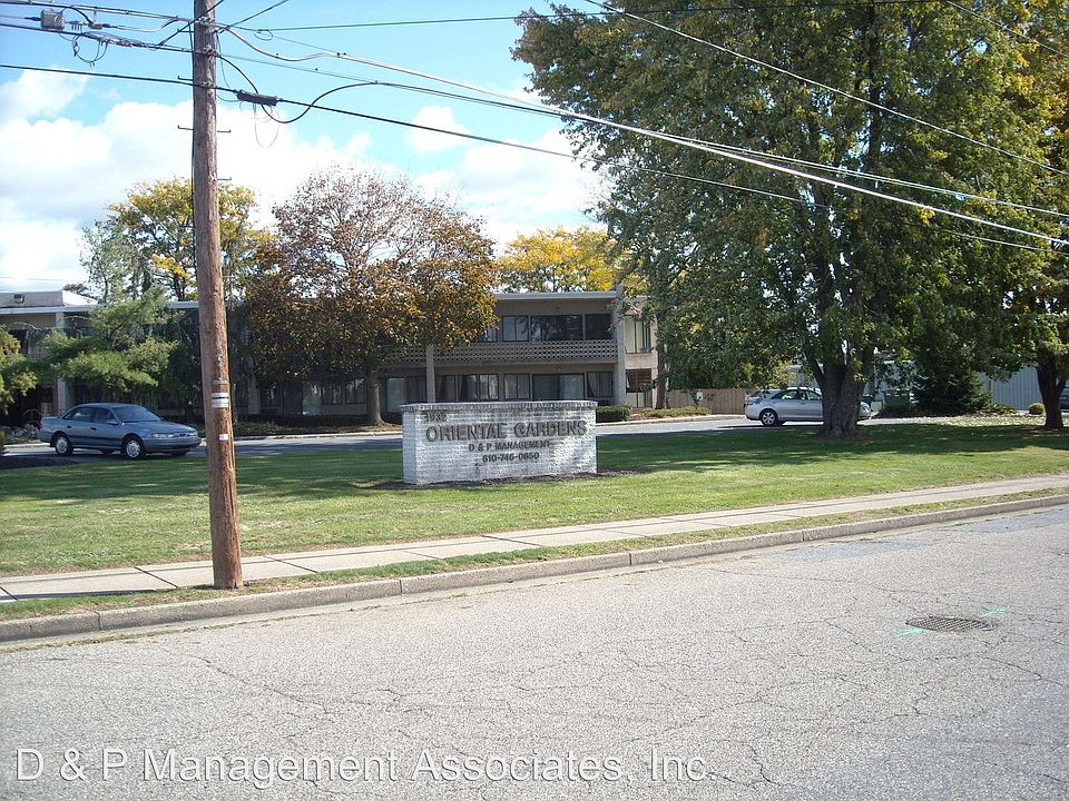 1st image of 1932 Mary St APT 10B
