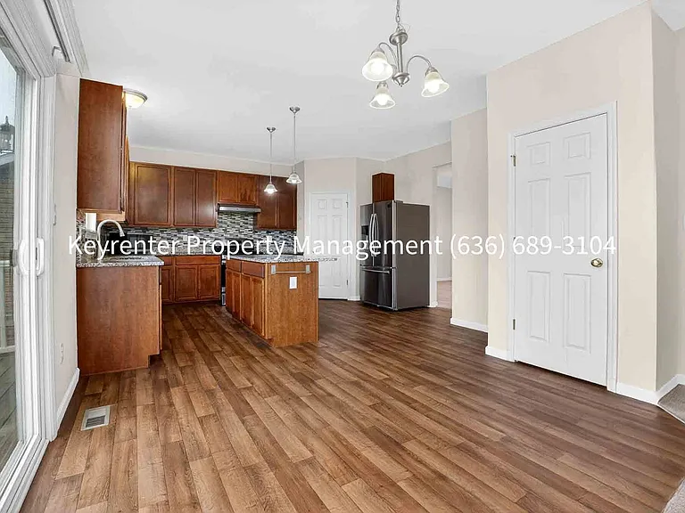 229 Charlestowne Place Dr — Photo 7