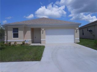 933 Hamilton St, Immokalee, FL 34142