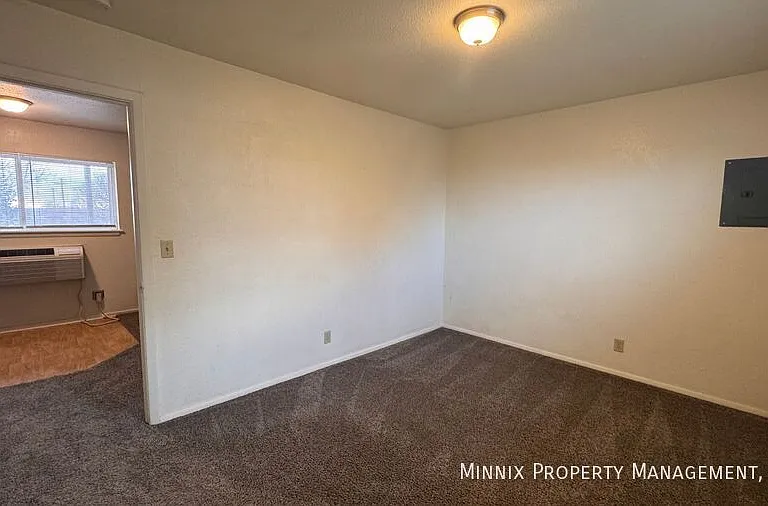 711 S Austin Ave #206 — Photo 11
