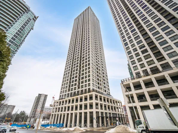 30 Elm Dr W, Mississauga, ON