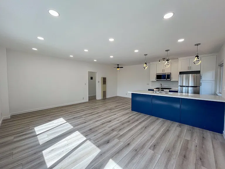 7851 Talbert St — Photo 17