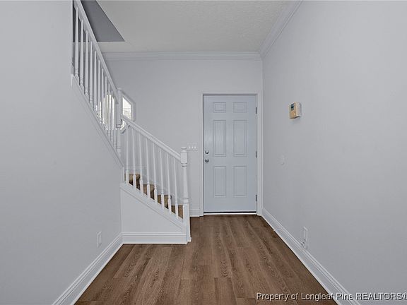 5th image of 220 Vermilion Dr