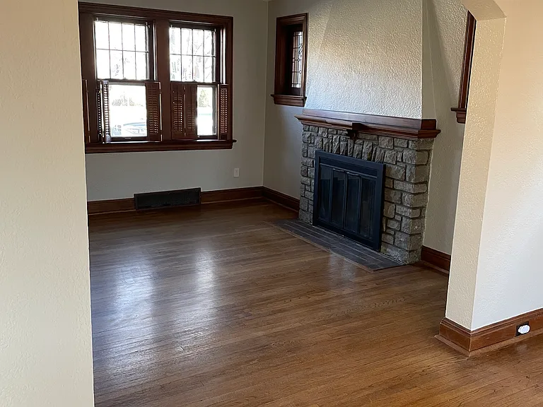 7812 Cornell Ave — Photo 4