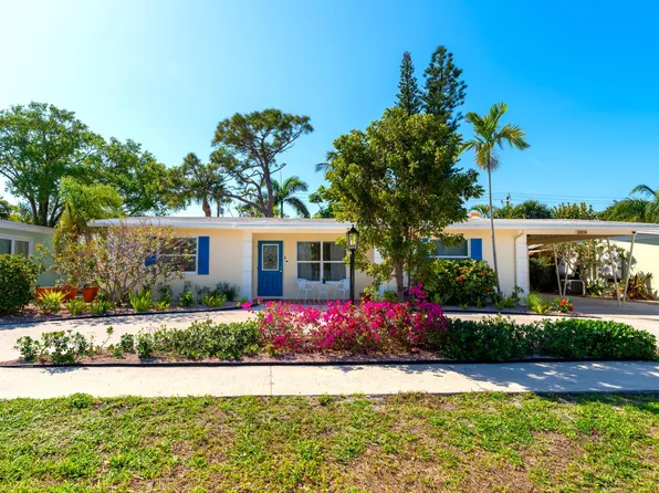 323 Pinewood Street, Lantana, FL 33462