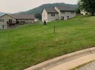 57 Bluebird Ct, Winona, MN 55987