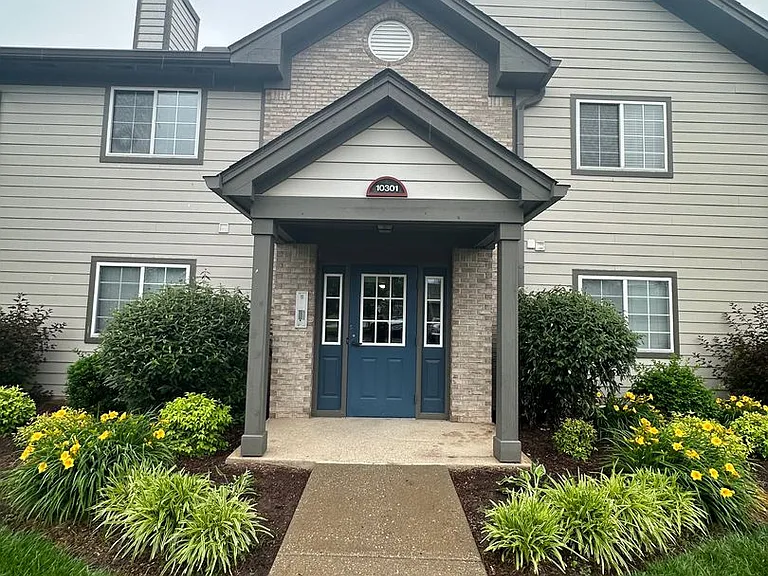 10301 Trotters Pointe Dr #201 — Photo 1