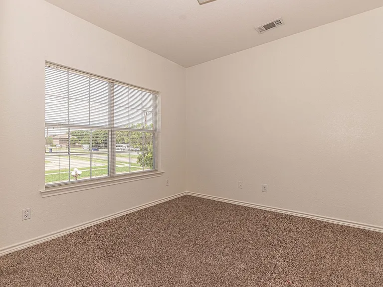 1701 Walnut St — Photo 11