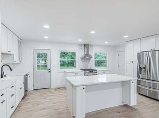 7804 Ramsgate Cir S, Hanover Park, IL 60133