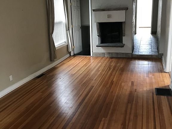 2nd image of 392 N Ogden St