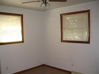 3rd image of 3206 Lancaster Dr