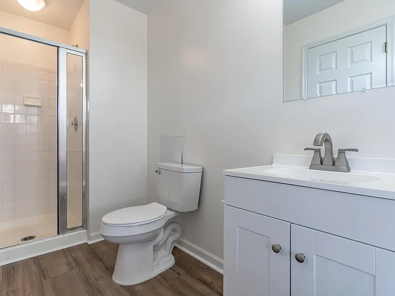 5601 Ashburn Ter — Photo 32